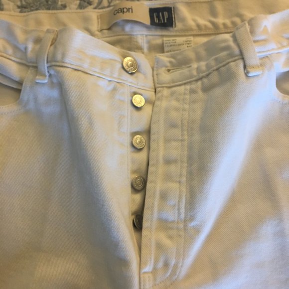 Gap Capri Button Front Denim White with Blue Embordered Cuffs size 16 - Picture 3 of 8